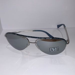 DVF Mirrored Aviator Sunglasses